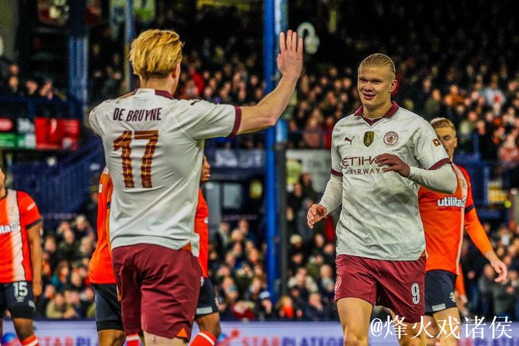 助攻哈兰德最多的曼城球员：德布劳内、努内斯与福登